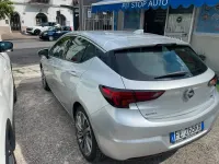 Usata Opel Astra Business 95 CV (69 kW) 2017 Argento Berlina