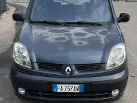 Usado Renault Kangoo 82 CV (60 kW) 2004 Azul Monovolumen