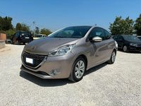Usata Peugeot 208 82 CV (60 kW) 2013 Marrone Utilitaria