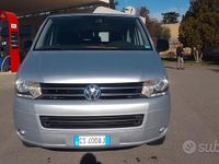 Usata VW Caravelle 140 CV (102 kW) 2011 Grigio Monovolume