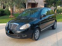 Usata Lancia Ypsilon 69 CV (50 kW) 2010 Nero Utilitaria