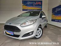 Usata Ford Fiesta Titanium 75 CV (55 kW) 2013 Argento Utilitaria