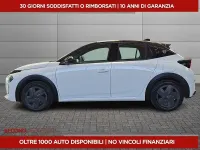 Usata Lancia Ypsilon 114 kW (156 CV) 2025 Bianco Utilitaria