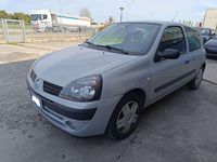Usata Renault Clio II 58 CV (42 kW) 2003 Argento Utilitaria