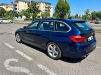 Usata BMW 318 Efficient Dynamics 150 CV (110 kW) 2017 Blu Station wagon