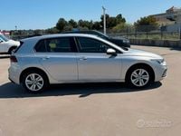 Usata VW Golf VIII Life 150 CV (110 kW) 2022 Grigio Berlina