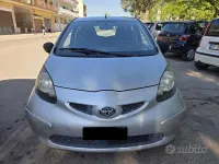 Usata Toyota Aygo 68 CV (50 kW) 2009 Grigio Utilitaria