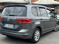 Usata VW Touran Executive 115 CV (84 kW) 2017 Grigio Monovolume
