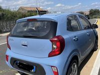 Usata Kia Picanto 2022 Blu Utilitaria