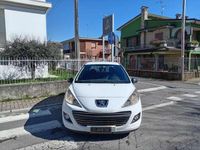 usata Peugeot 207 5p 1.4 hdi 8v NEOPATENTATI