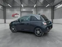 Usata Opel Adam Glam 87 CV (63 kW) 2016 Utilitaria