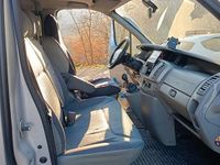 Usata Renault Trafic 145 CV (106 kW) 2007 Grigio Monovolume