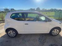 Begagnad VW up! 60 HK (44 kW) 2017 Vit Halvkombi