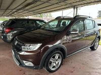 Usata Dacia Sandero Stepway 90 CV (66 kW) 2017 Nero Berlina
