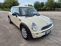 Usata Mini ONE 90 CV (66 kW) 2003 Giallo Utilitaria