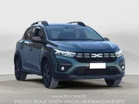 Usata Dacia Sandero Extreme 101 CV (74 kW) 2025 Verde Berlina