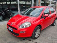 Usata Fiat Punto Street 77 CV (56 kW) 2015 Rosso Utilitaria