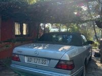 Usata Mercedes E200 136 CV (100 kW) 1994 Grigio Cabrio