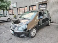 Usata Lancia Musa 95 CV (69 kW) 2012 Gelso brillante metallizzato Monovolume