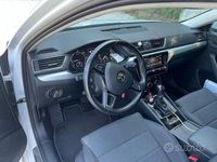 Usata Skoda Superb Ambition 125 CV (91 kW) 2018 Bianco / pastello Berlina