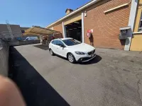 Usata Volvo V40 CC Kinetic 120 CV (88 kW) 2016 Bianco Station wagon
