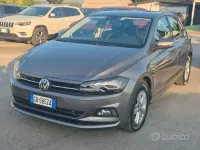 Usata VW Polo 95 CV (69 kW) 2020 Grigio Utilitaria