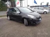 Usata Renault Scénic 110 CV (80 kW) 2010 Nero Monovolume