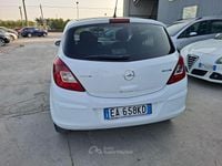 Usata Opel Corsa 75 CV (55 kW) 2010 Bianco Berlina