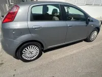 Usata Fiat Grande Punto 75 CV (55 kW) 2007 Grigio Utilitaria