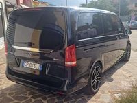 Usata Mercedes 300 Premium 239 CV (175 kW) 2023 Monovolume