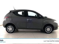 Usata Lancia Ypsilon Gold 69 CV (50 kW) 2022 Grigio scuro Utilitaria