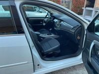 Usata Renault Laguna III 150 CV (110 kW) 2011 Station wagon