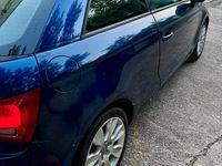Usata Audi A1 105 CV (77 kW) 2012 Blu Utilitaria