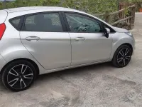 Usata Ford Fiesta 70 CV (51 kW) 2012 Grigio Utilitaria
