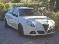 Usata Alfa Romeo Giulietta Distinctive 170 CV (125 kW) 2012 Bianco Utilitaria