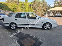 Usata Renault 19 135 CV (99 kW) 1993 Blanc glacier (389) Berlina