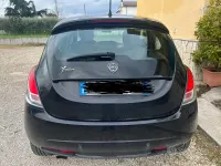 Usata Lancia Ypsilon 95 CV (69 kW) 2016 Nero Utilitaria