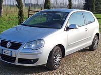 Usata VW Polo 64 CV (47 kW) 2005 Argento Utilitaria