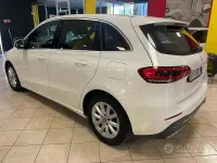 Usata Mercedes B180 116 CV (85 kW) 2019 Bianco Utilitaria