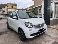 Usata Smart ForFour Passion 70 CV (51 kW) 2015 Bianco Utilitaria