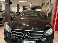 Usata Mercedes E220 264 CV (194 kW) 2018 Nero Berlina