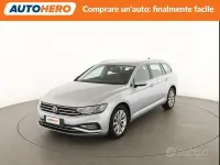 Usata VW Passat 150 CV (110 kW) 2023 Grigio Station wagon