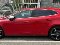 Usata Volvo V40 R-Design Momentum 190 CV (139 kW) 2016 Rosso Berlina