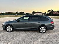 Usata Skoda Octavia Executive 116 CV (85 kW) 2020 Grigio Station wagon