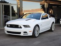 Usata Ford Mustang GT Fastback 420 CV (308 kW) 2013 Bianco pastello Utilitaria