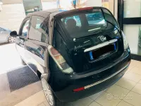 Usata Lancia Ypsilon 75 CV (55 kW) 2010 Nero Utilitaria
