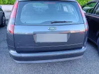 Usata Ford Focus 90 CV (66 kW) 2007 Grigio Station wagon