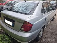 Usata Hyundai Accent 82 CV (60 kW) 2004 Grigio Berlina