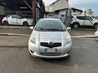 Usata Toyota Yaris 87 CV (63 kW) 2007 Grigio Berlina