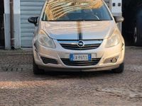 Usata Opel Corsa 85 CV (62 kW) 2010 Grigio Berlina
